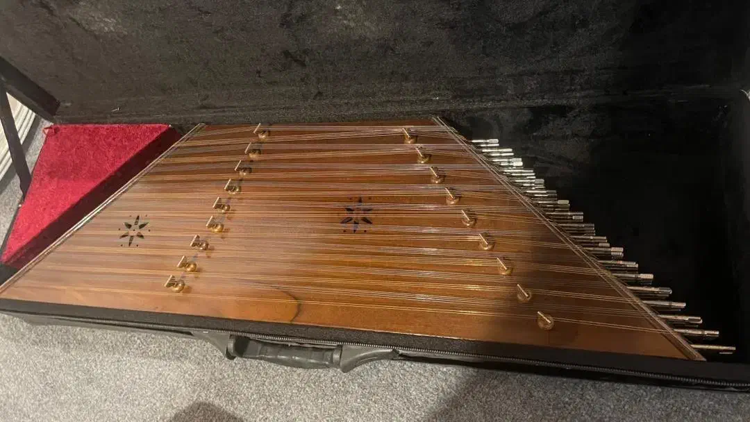 سنتور|سازهای سنتی|نوشهر, |دیوار