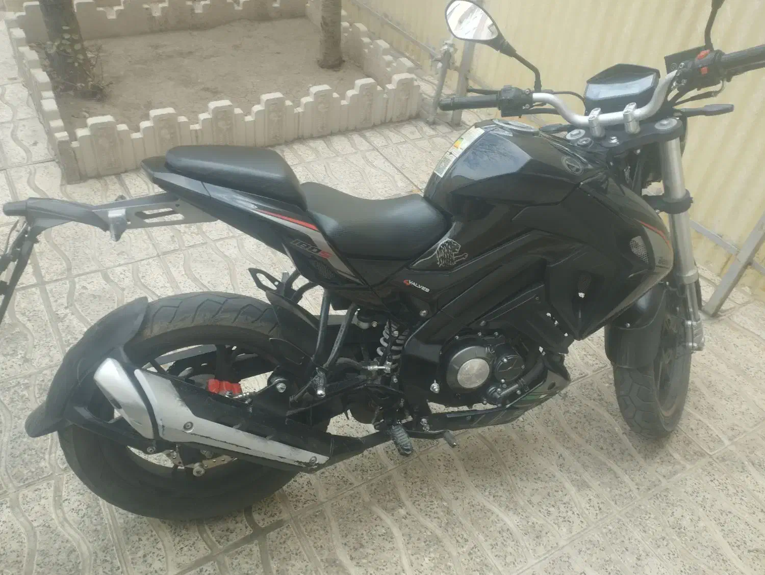 با سلام موتور بنلی مدل ۱۴۰۲ کم کار سالم|موتورسیکلت|زنجان, |دیوار