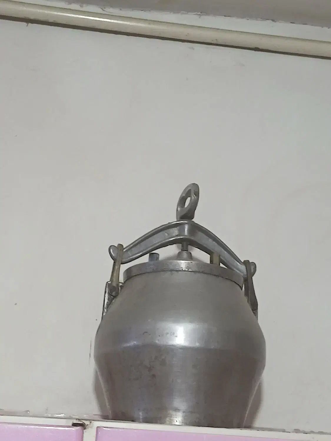 زود پز ده لیتری چدن قدیمی جنس عالی سالم|ظروف پخت‌وپز|مسجد سلیمان, |دیوار