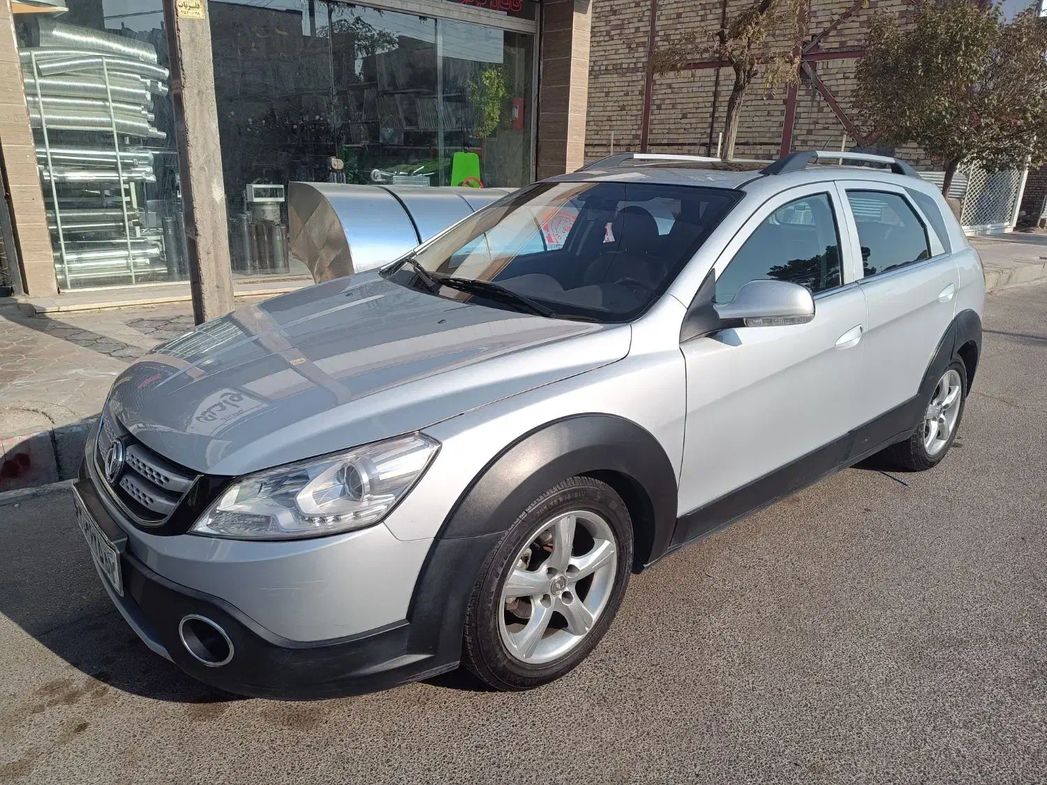 اچ سی کراس مدل ۹۸ تمیز|خودرو سواری و وانت|قائن, |دیوار