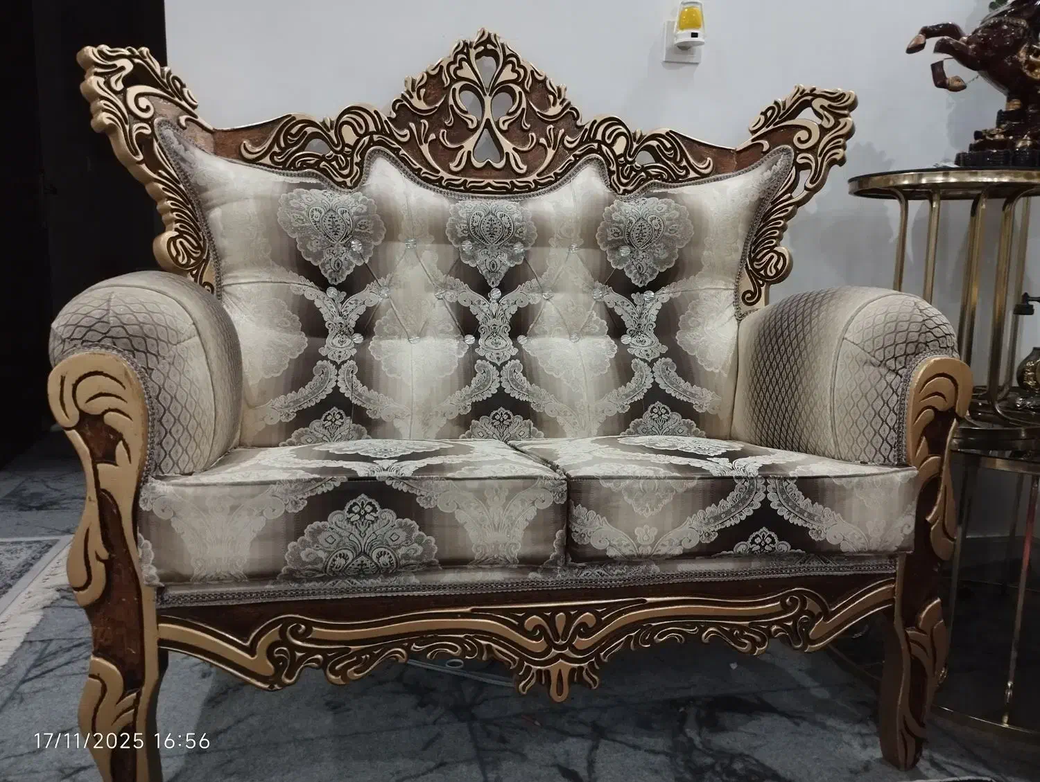 مبلمان سلطنتی|مبلمان خانگی و میز عسلی|بیرجند, |دیوار