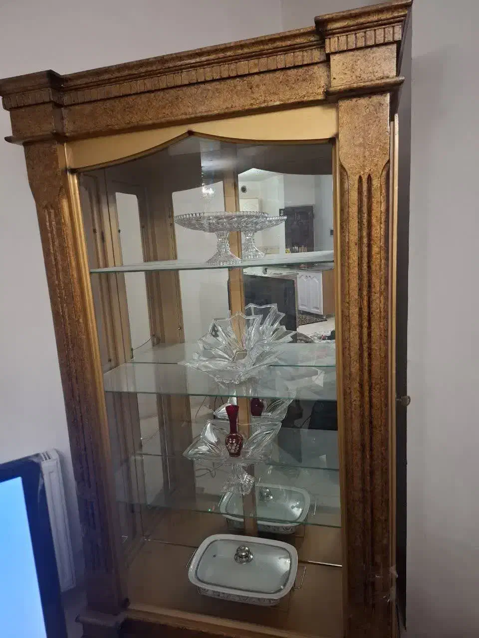 بوفه|بوفه، ویترین، کنسول|پرند, فاز ۴|دیوار