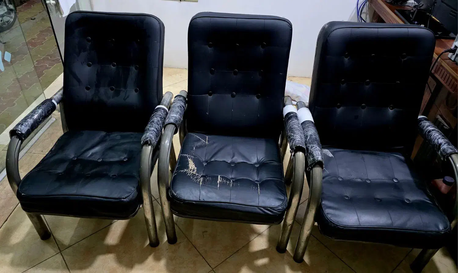 صندلی|صندلی و نیمکت|ورامین, ورامین|دیوار