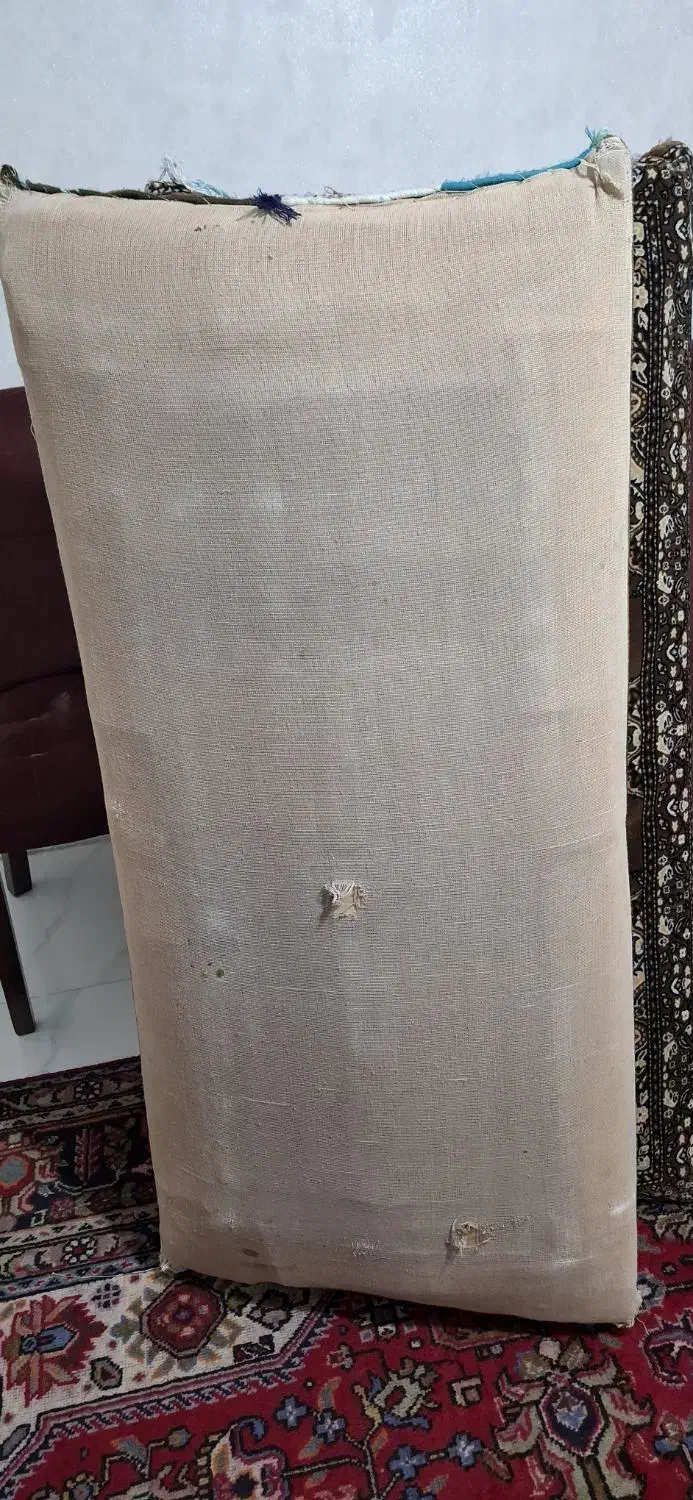 پشتی|پشتی|سلماس, |دیوار