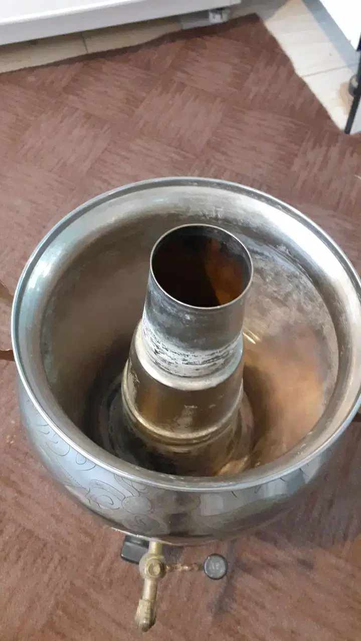 سماور همراه با سینی و کاسه|سماور، چای‌ساز، قهوه‌ساز|رباط‌کریم, رباط‌کریم|دیوار