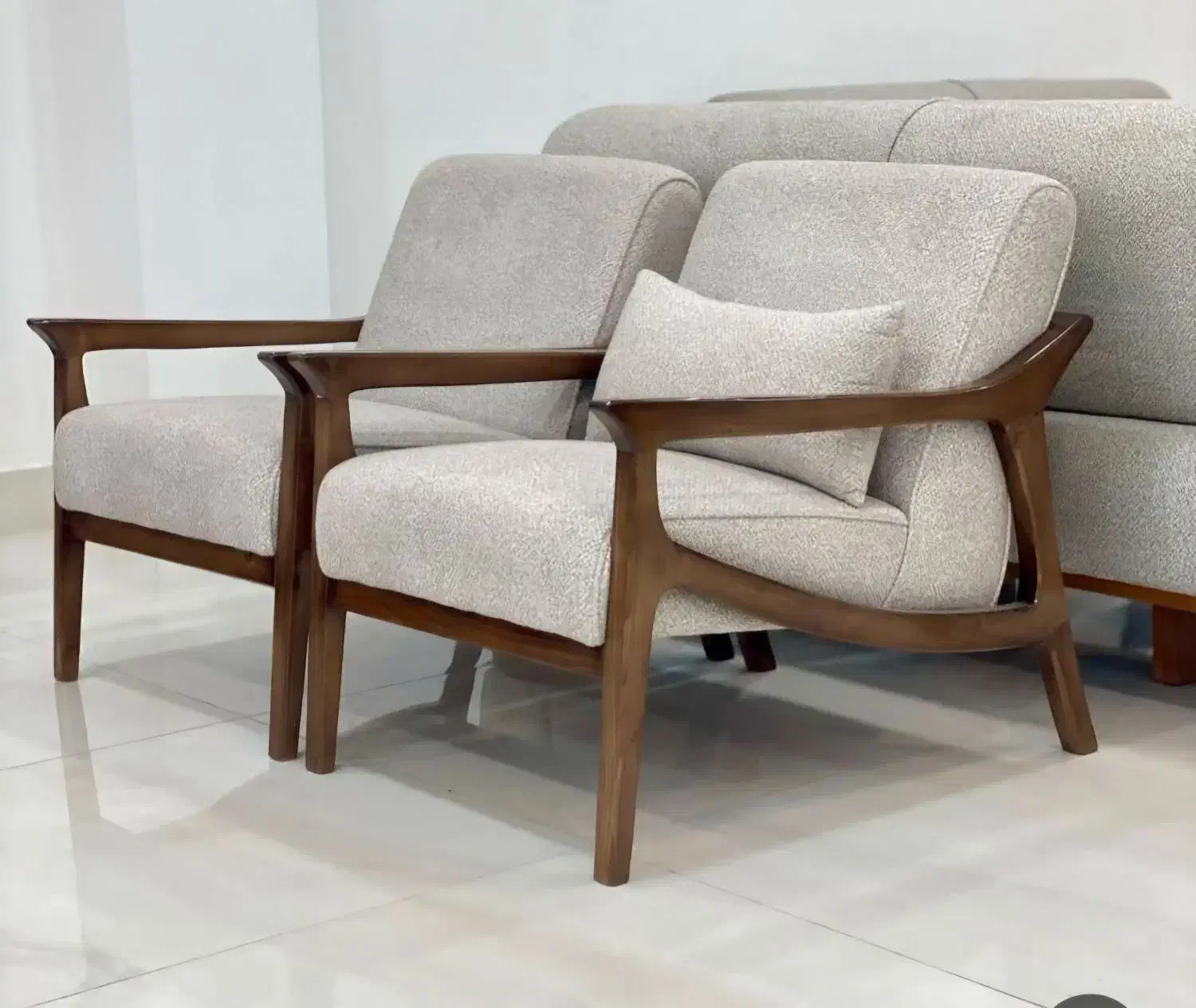 مبل راحتی کلاسیک مینیمال زد|مبلمان خانگی و میز عسلی|لاهیجان, بازکیاگوراب|دیوار