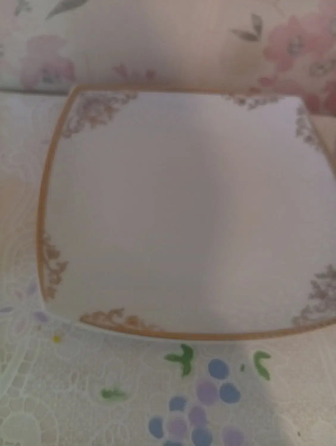 یک دست پلوخوری بزرک نوی نو|ظروف سرو و پذیرایی|تهران, علم و صنعت|دیوار