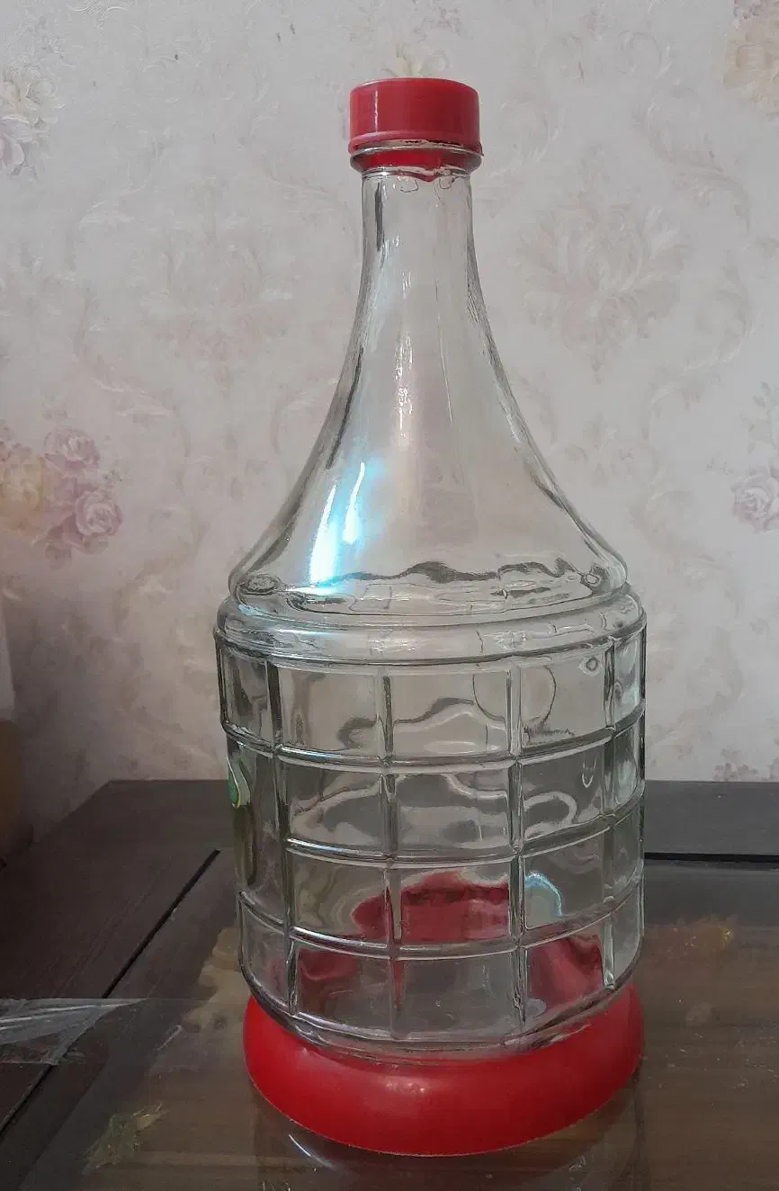 بطری شیشه ای بزرگ ۴ لیتری|ظروف نگهدارنده، پلاستیکی، یکبارمصرف|قم, پردیسان|دیوار