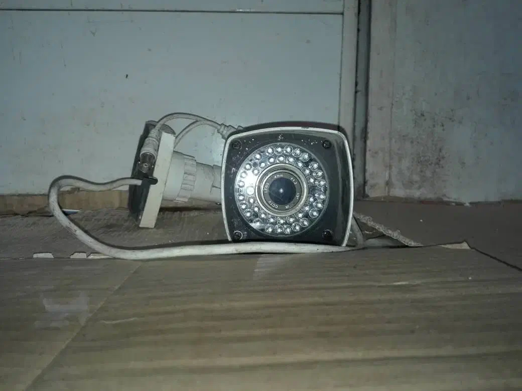 یک عدد دوربین سالم سالم|دوربین مداربسته|خورموج, |دیوار