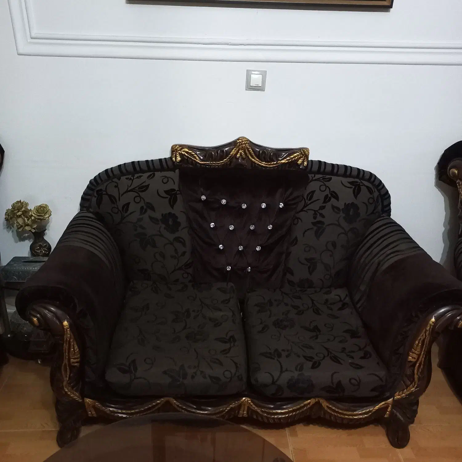 مبل|مبلمان خانگی و میز عسلی|رشت, رودباری|دیوار