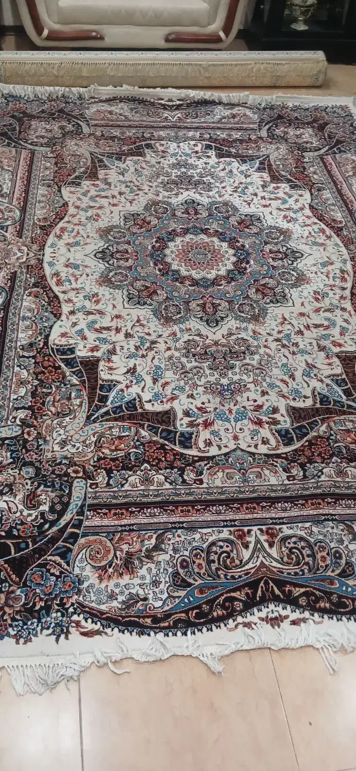 دوعددفرش نه متری به همراه فرش گرد وراه روی|فرش|کاشان, دانش|دیوار