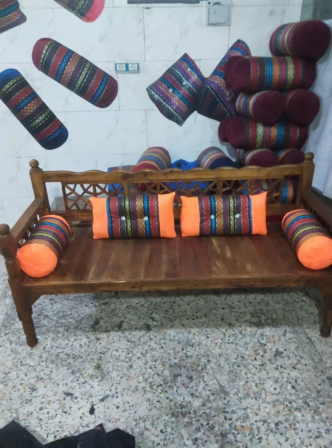 تخت بالش پشتی|رختخواب، بالش، پتو|شهریار, شهرک وائین|دیوار