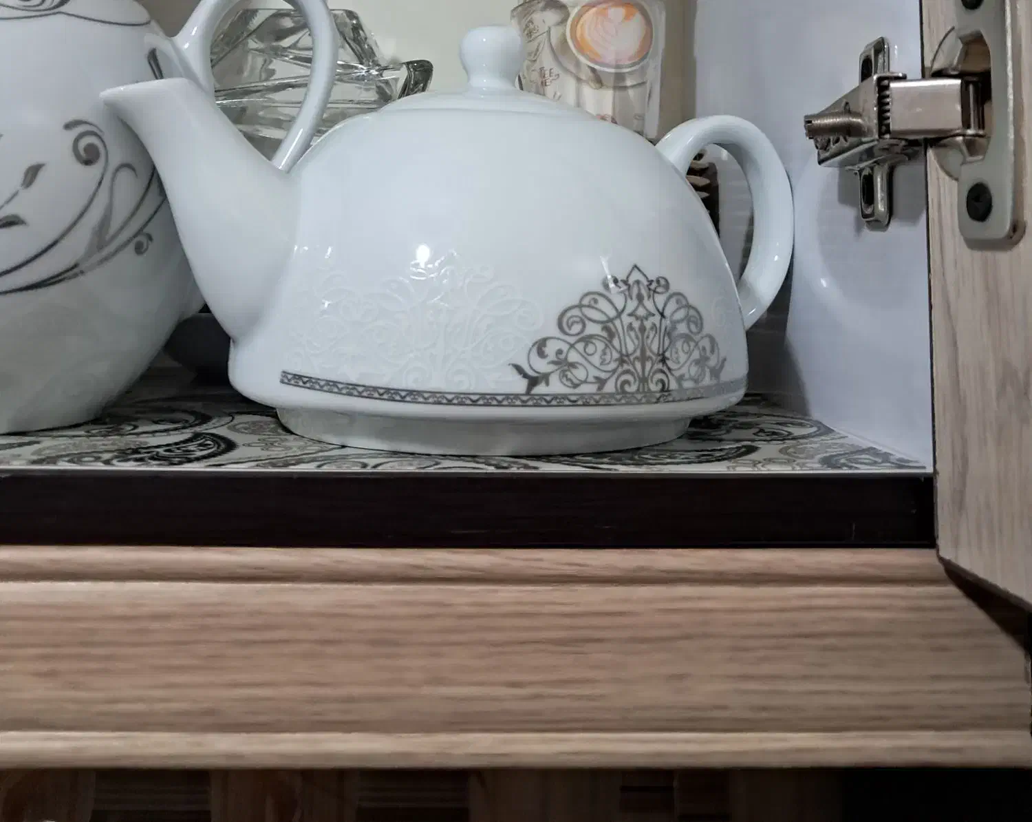 قوری چینی کاملا نو|قوری، کتری، قهوهساز دستی|قیامدشت - خاورشهر, |دیوار