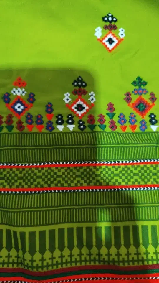 دوچکرم زاهدان و سراوان|لباس|کله گان, |دیوار