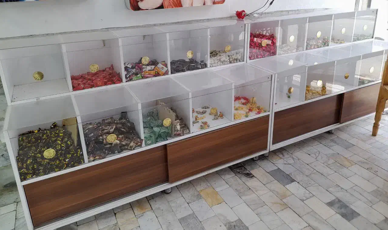 ویترین باکس شکلات و حبوبات وجام آجیل|بوفه، ویترین، کنسول|محمدشهر, ولدآباد|دیوار