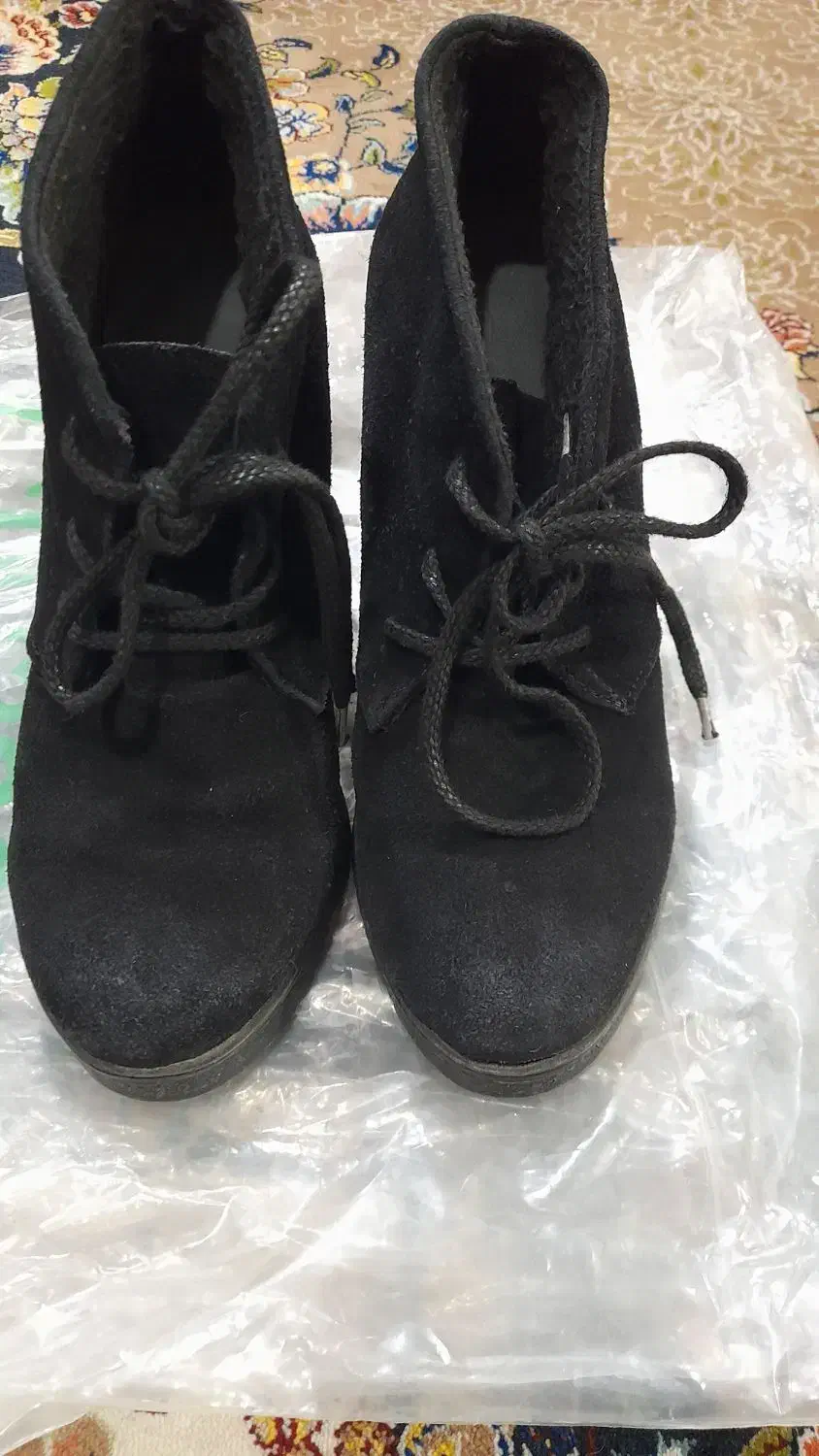 کفش|کیف، کفش، کمربند|اهواز, سیصد دستگاه|دیوار