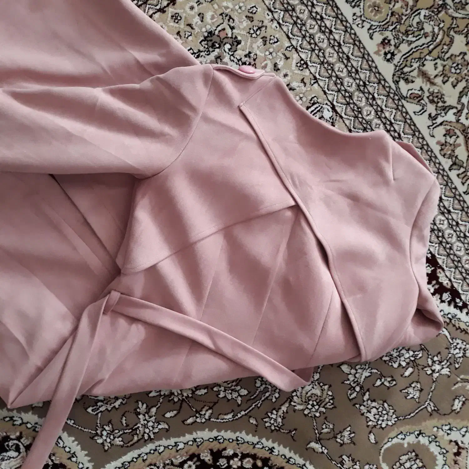 تعدادی پالتو ولباس|لباس|اسلامآباد غرب, |دیوار