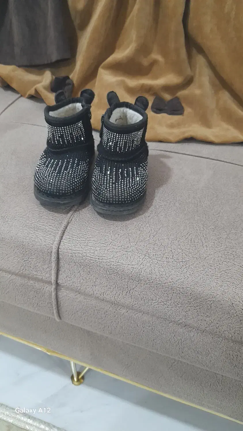 پوتین|کفش و لباس بچه|سقز, |دیوار