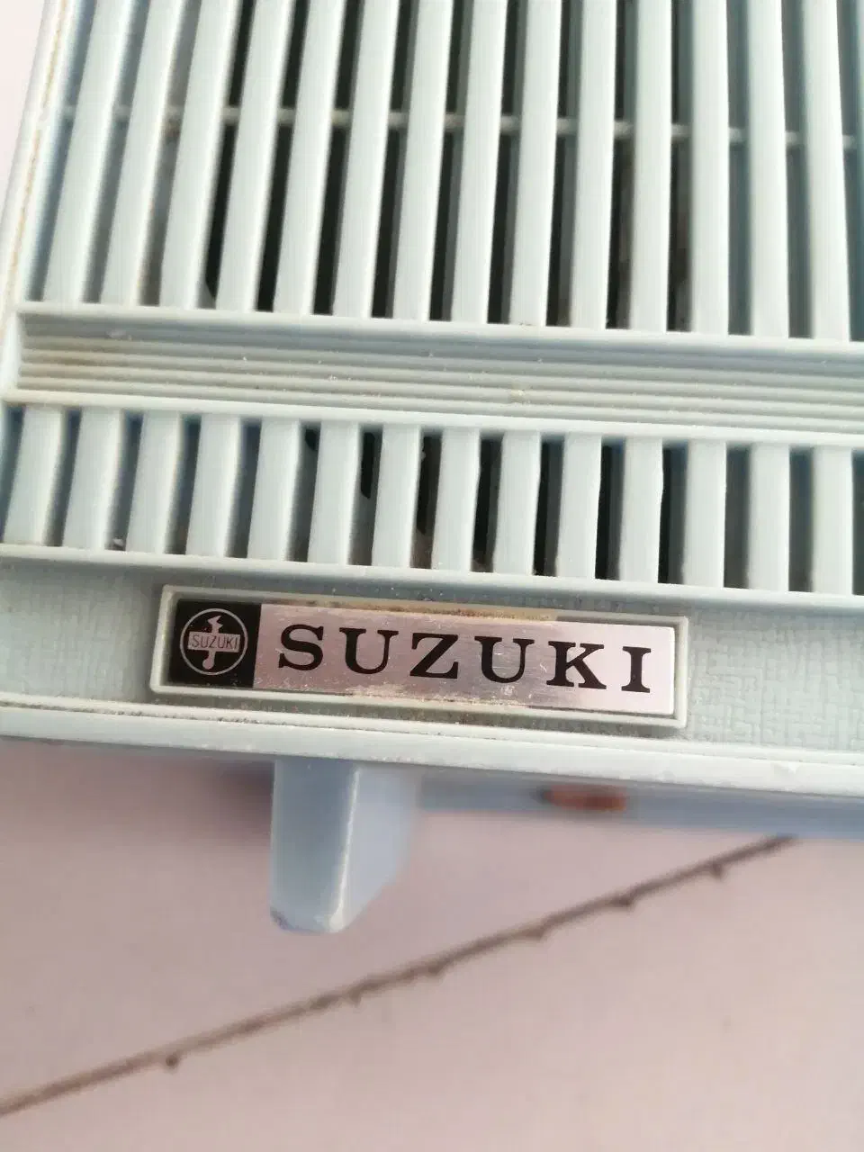 رادیو تک موج قدیمی مارک SUZUKI|صوتی و تصویری|قم, انسجام|دیوار