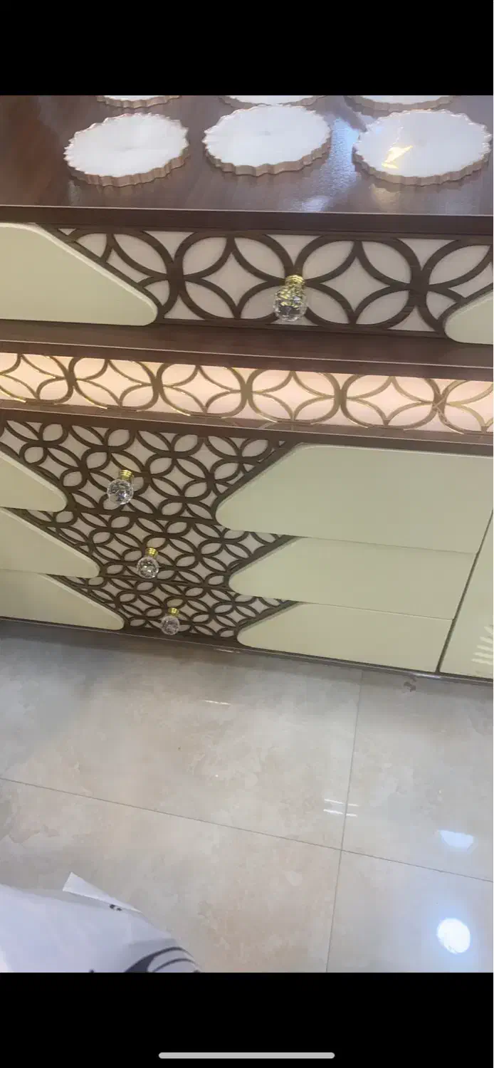 کلیه وسایل منزل بفروش میرسد بدلیل جابجایی|مبلمان خانگی و میز عسلی|زابل, |دیوار