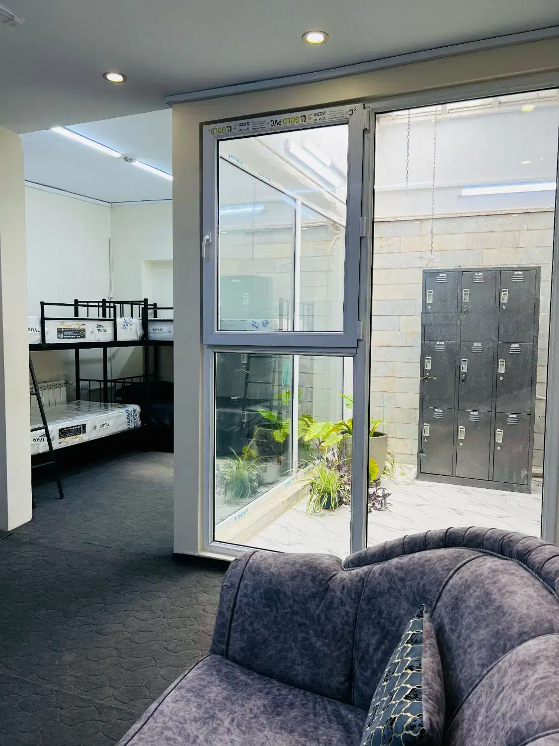 خوابگاه ، پانسیون پسرانه آقایان،کارمندی  دانشجویی|اجارهٔ کوتاه‌مدت آپارتمان و سوئیت|تهران, دبستان|دیوار