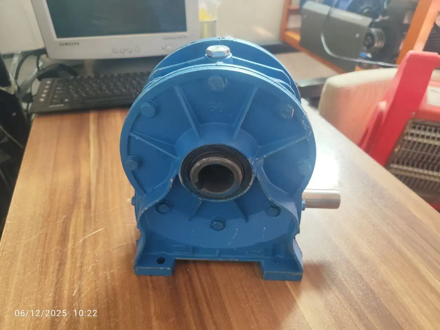 فروش گیربکس بالابر ساختمانی یکتا ۸۶|ماشین‌آلات صنعتی|کرج, کیانمهر|دیوار