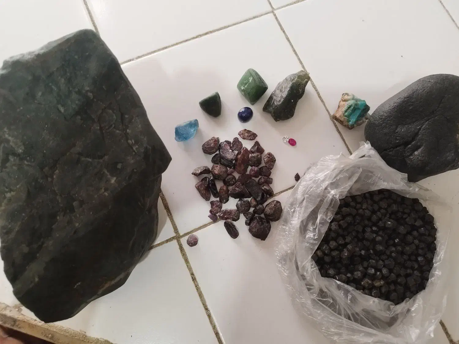 سنگ جواهری|جواهرات|بندرعباس, |دیوار