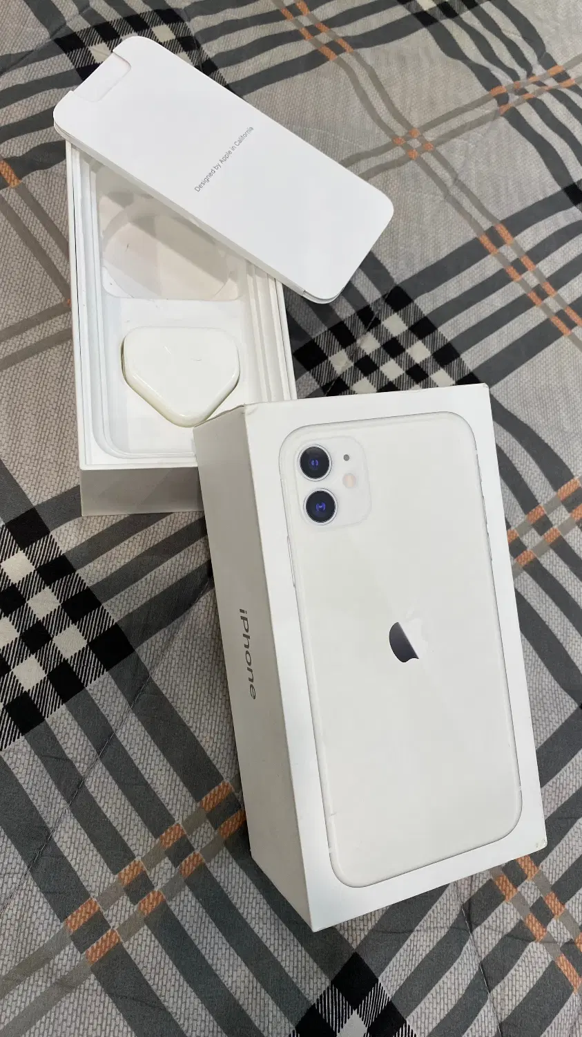 iPhone 11 Zaa|موبایل|یاسوج, |دیوار