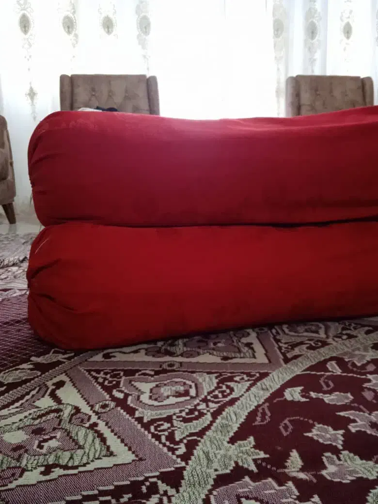 دو عدد بالش بزرگ دونفری|رختخواب، بالش، پتو|آستارا, |دیوار