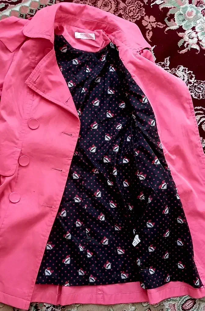 بارونی دخترانه|لباس|مشهد, شهید قربانی|دیوار