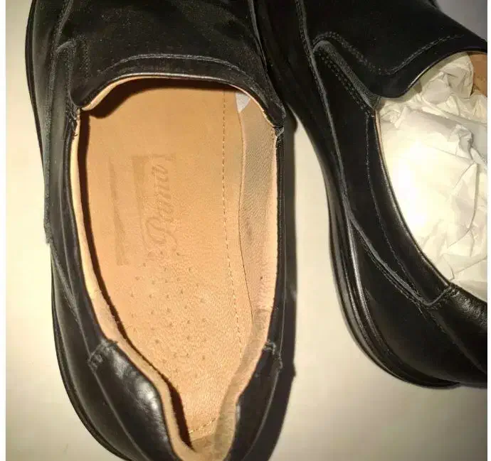 کفش مردونه اصل|کیف، کفش، کمربند|صحنه, |دیوار