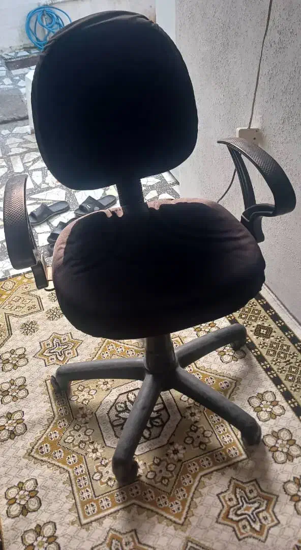 صندلی چرخ دار تمیز وسالم|مبلمان اداری|بندر انزلی, عباس آباد|دیوار