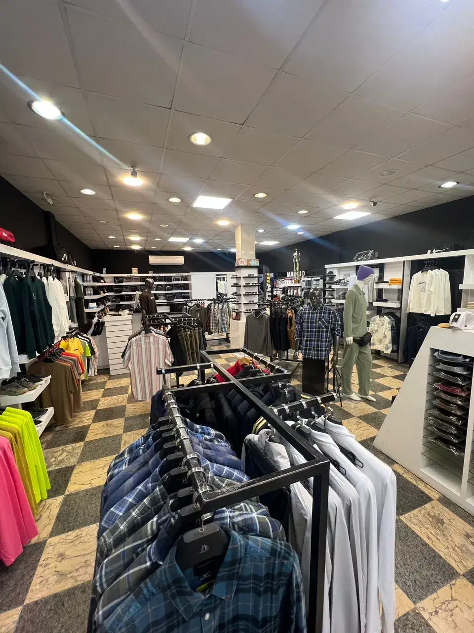 فروشنده خانم و آقا|استخدام بازاریابی و فروش|رامسر, |دیوار