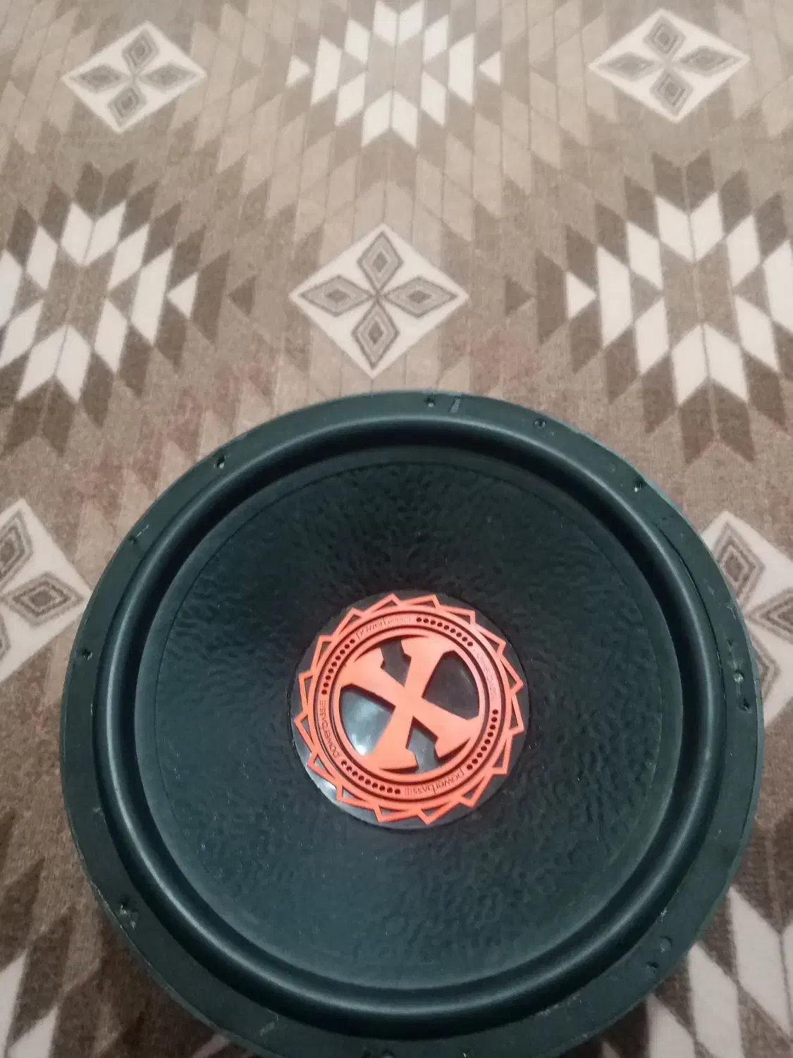 ساب سنیگن|سیستم صوتی خانگی|وزینه, |دیوار