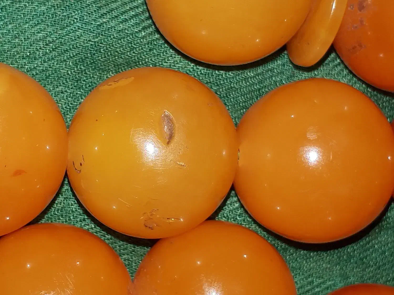 دو عدد تسبیح سندلوس قدیمی کهنه عتیقه|کلکسیون اشیاء عتیقه|تهران, باغ خزانه|دیوار