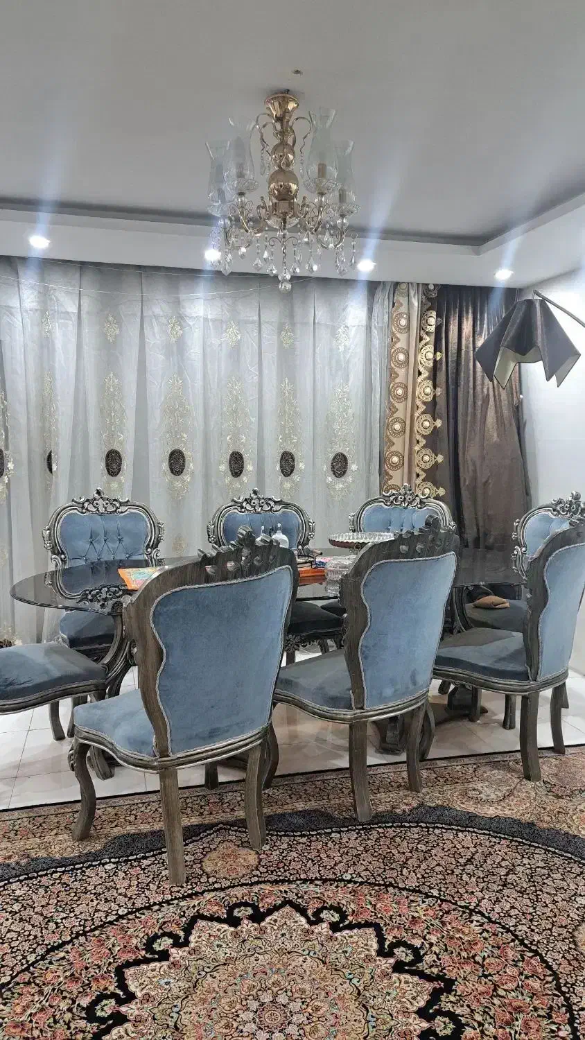 سرویس ناهارخوری ۸ نفره نقرآبی رنگ با فرم نقره ای|مبلمان خانگی و میز عسلی|فولادشهر, A2|دیوار