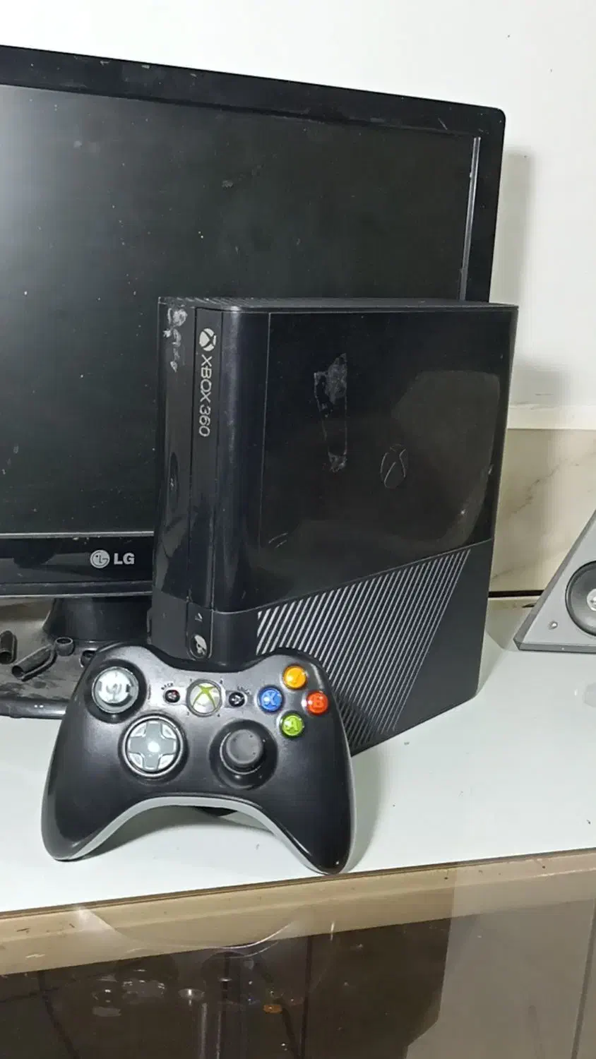 یک xbox360 همراه با همیه وسایل|کنسول، بازی ویدئویی و آنلاین|کرخه, |دیوار