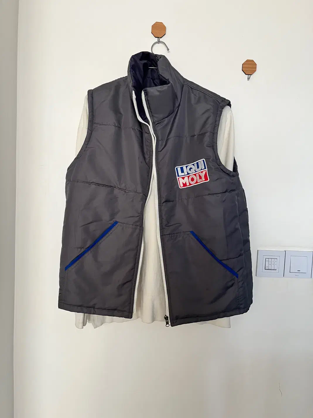 چندتا لباس پاییزه و تی شرت|لباس|قم, حقیقت|دیوار