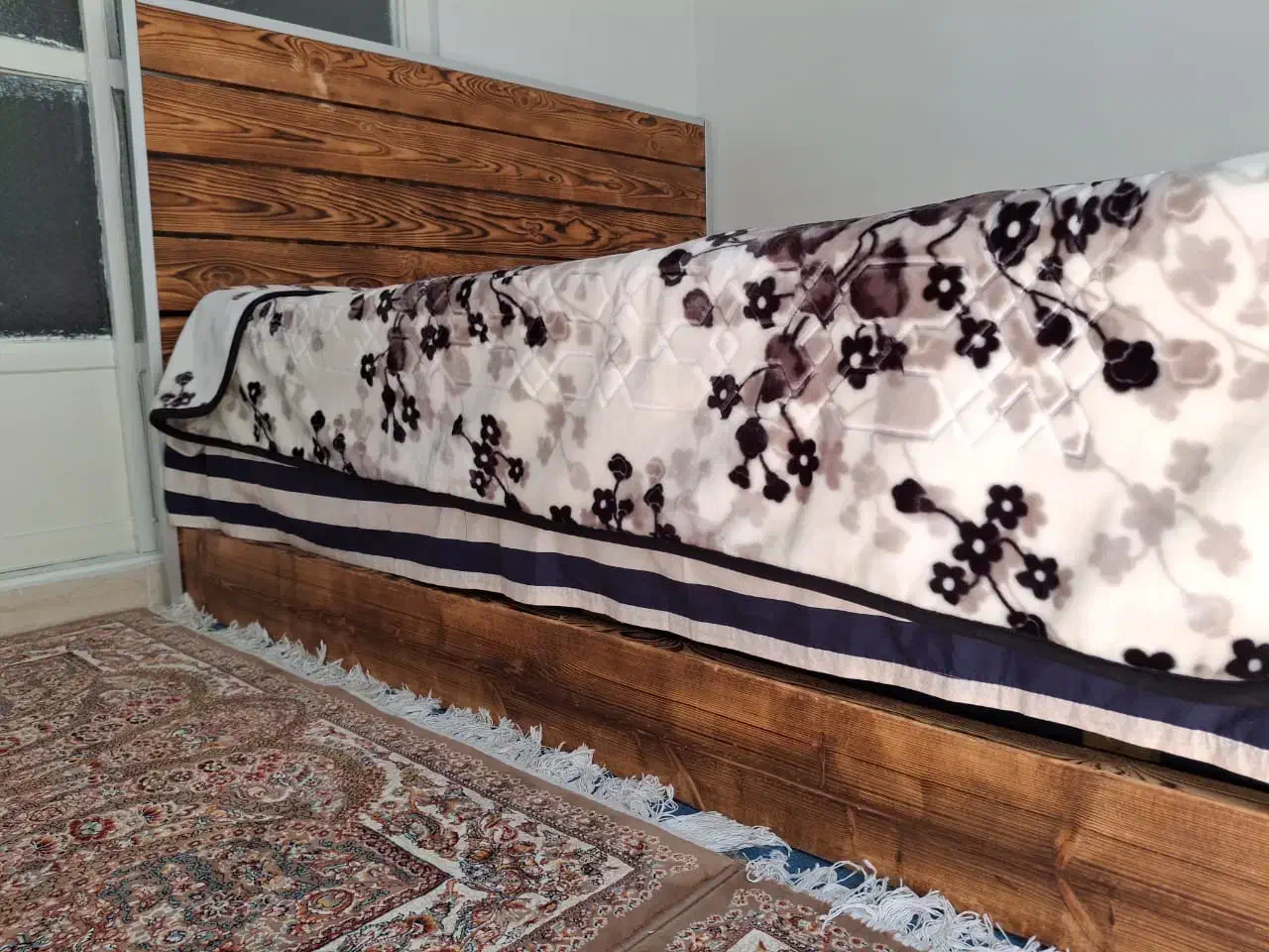 تخت خواب دونفره روستیک|تخت و سرویس خواب|تهران, زیبادشت|دیوار