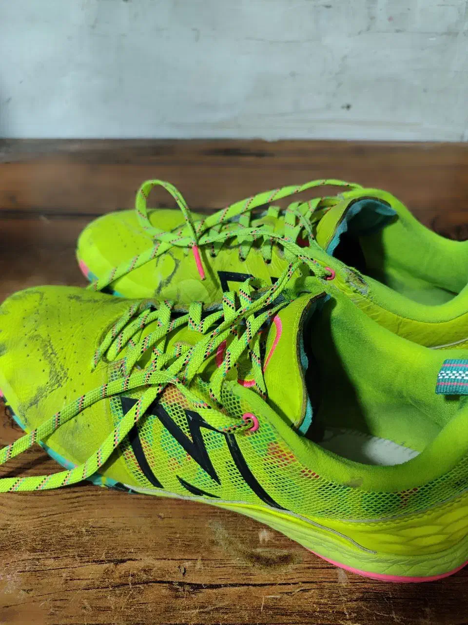 کفش فوتسال|کیف، کفش، کمربند|ساوه, |دیوار