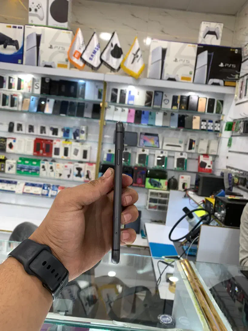 IPhone 11|موبایل|همدان, |دیوار