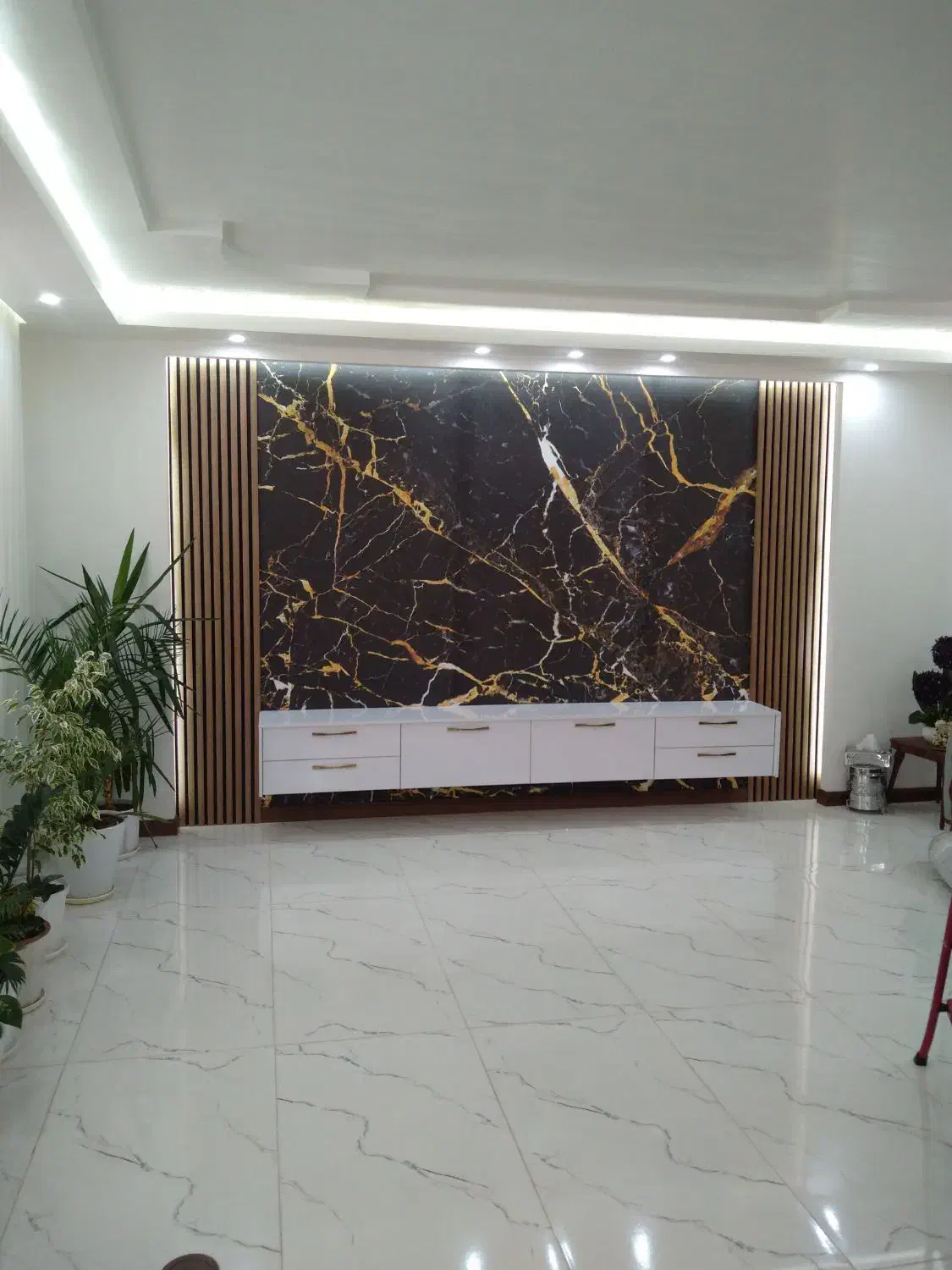 کاغذ دیواری، TVوال و...|خدمات پیشه و مهارت|میاندوآب, |دیوار