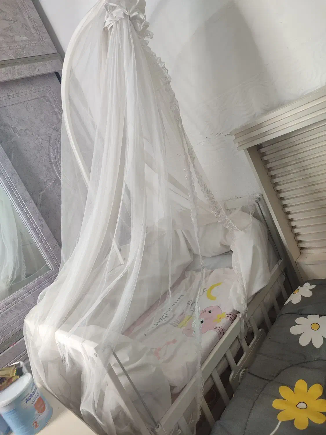 گهواره|تخت و صندلی بچه|یزد, |دیوار