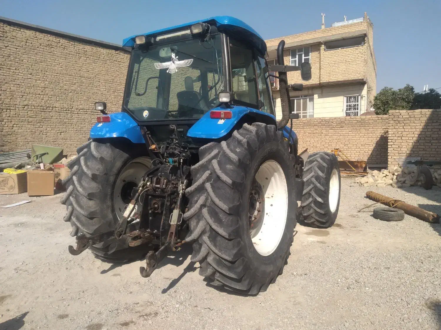 تراکتور نیوهلندمدل۸۶|خودرو سنگین|مرودشت, ده بید|دیوار