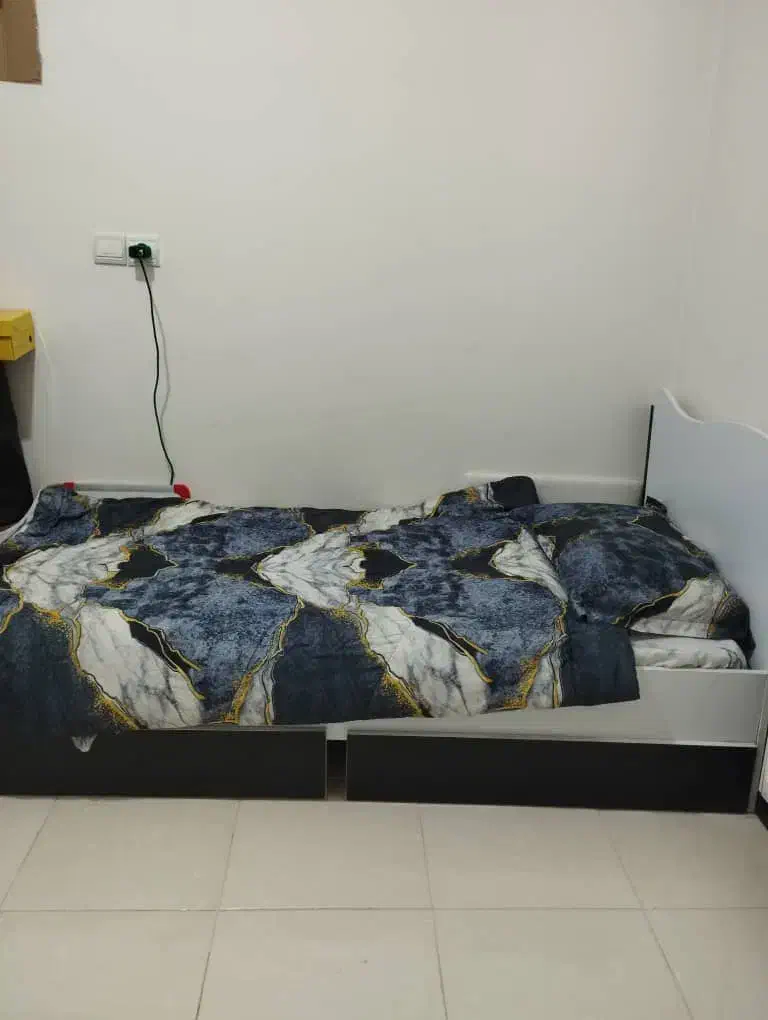 تختخواب نوجوان|تشک تختخواب|برخوار, |دیوار