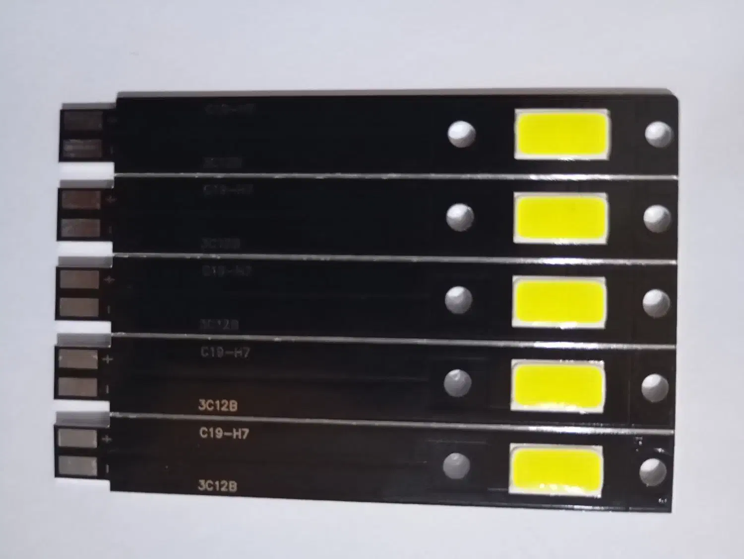 انواع چیپ هدلایت قیمت قدیم|لامپ و چراغ|قم, باجک یک|دیوار