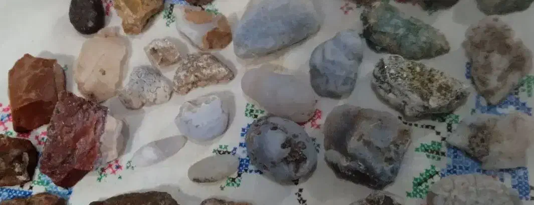 سنگهای زیبای شهرستان خاف|بدلیجات|نیشابور, فرح بخش|دیوار