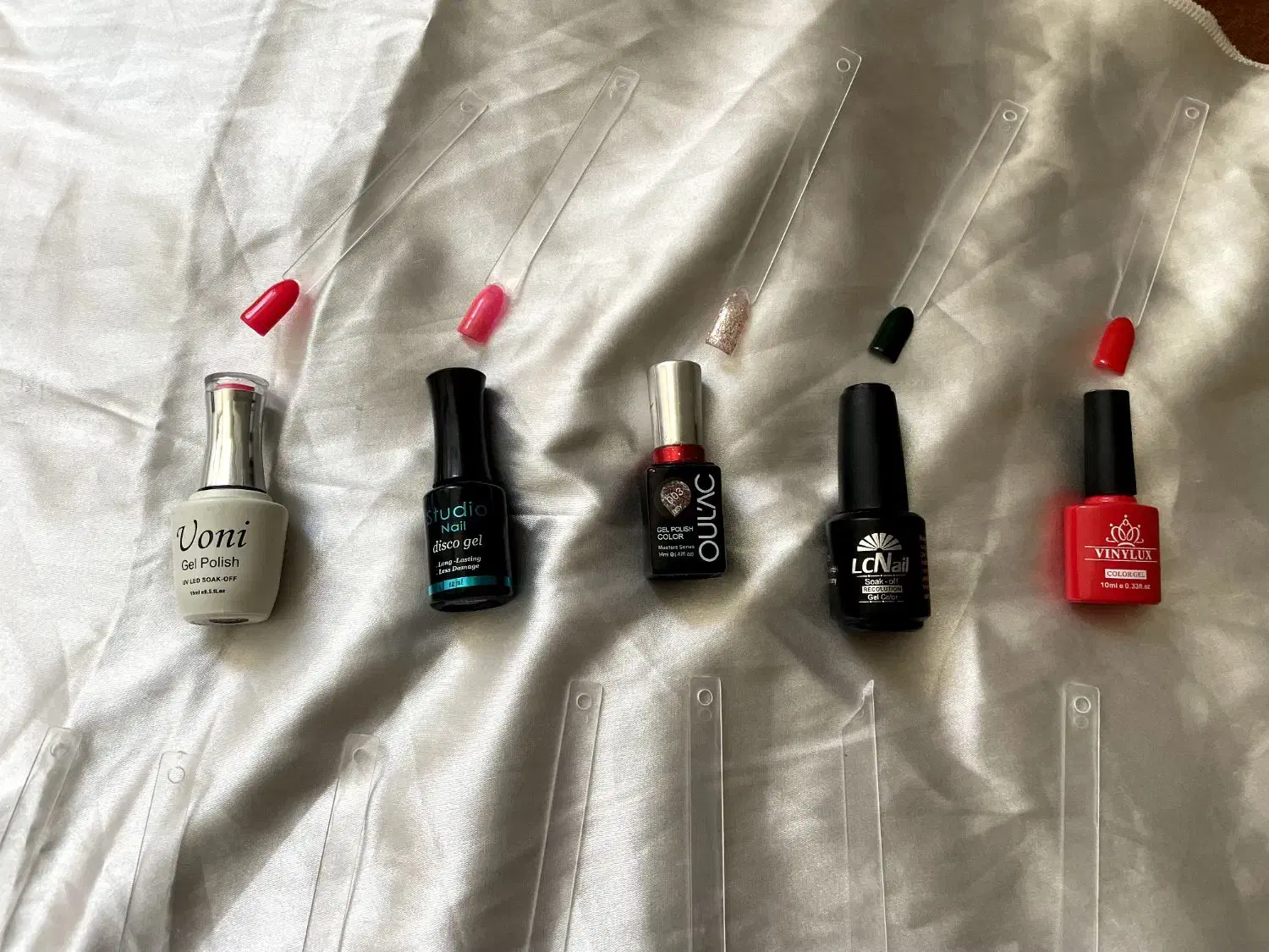 فروش لوازم ناخن به دلیل تغییر شغل|آرایشگاه و سالنهای زیبایی|گنبد کاووس, |دیوار