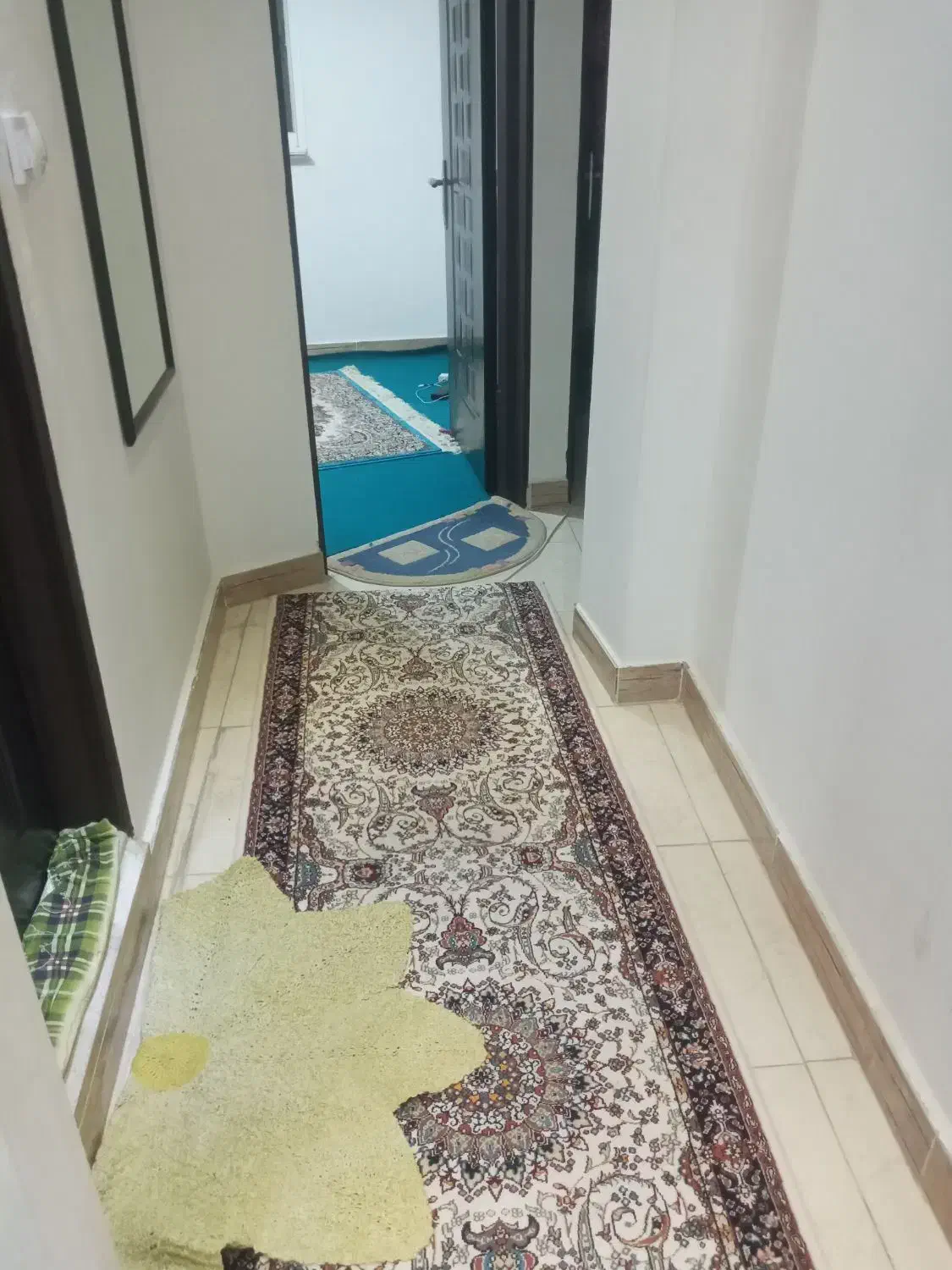 فروش آپارتمان ۹۰ متری ۲ خوابه طبقه ۲ در گلزاران|فروش آپارتمان|رشت, گلزاران|دیوار