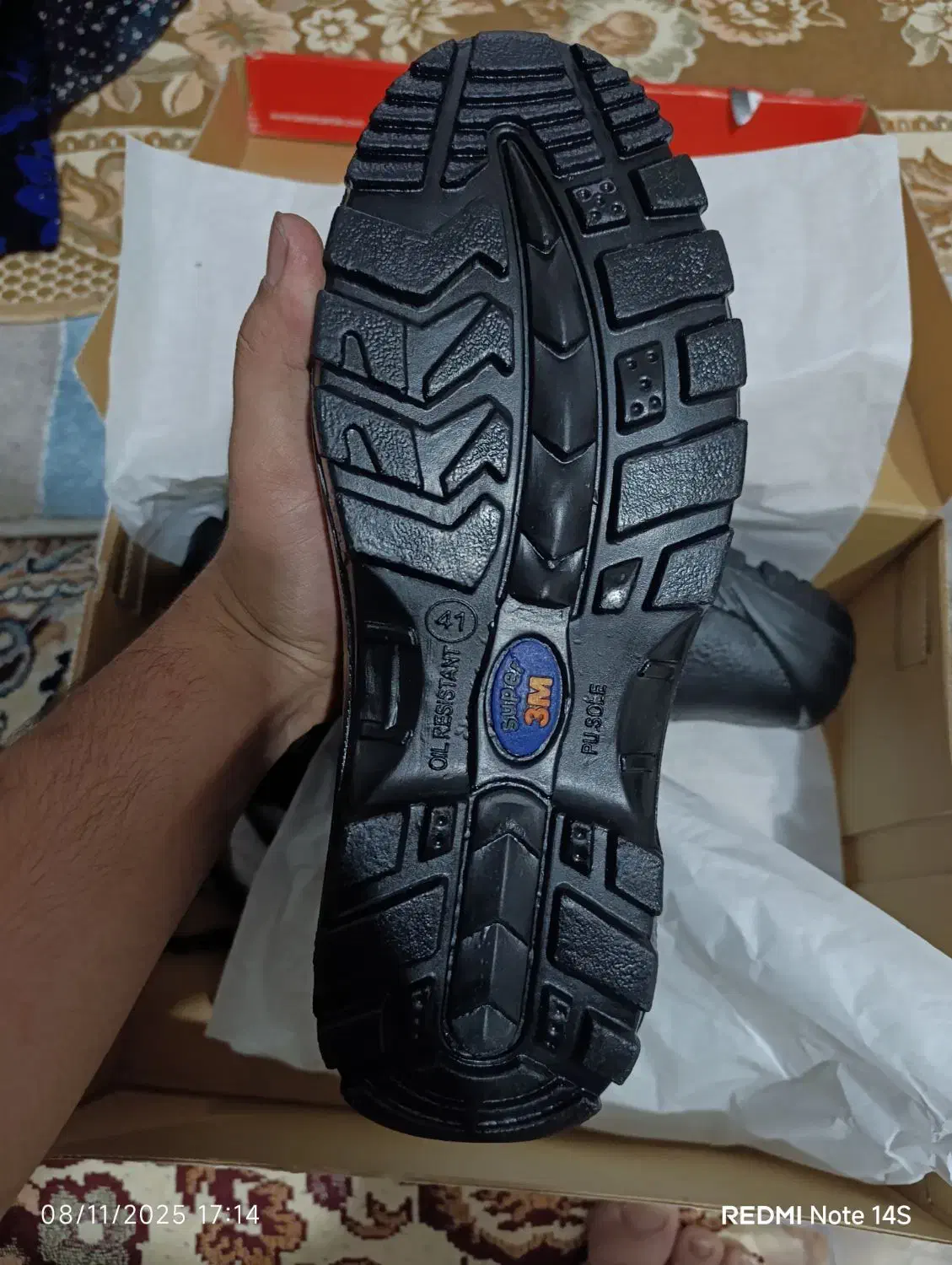 فروش یک جفت کفش ایمنی|کیف، کفش، کمربند|ایوان, |دیوار